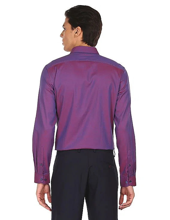 ARROW Men Purple And Red Two-Tone Festive Formal Shirt
